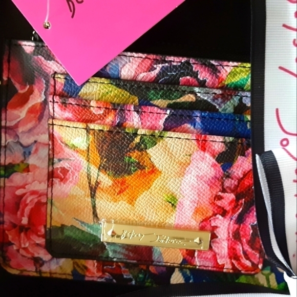 𝅺Betsey Johnson Black Hat Floral Card Case Gift Set New In Box - Picture 3 of 5